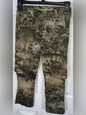 Boy’s Realtree Camouflage Cargo Pants Size Small 6-7 Like New Cotton Blend
